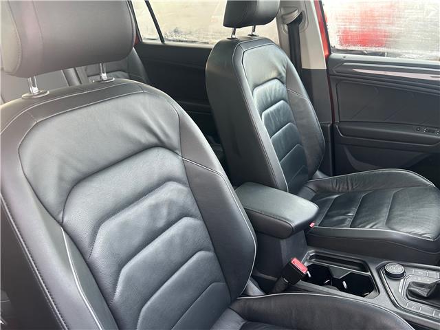 2018 Volkswagen Tiguan Highline (Stk: 13207B) in Peterborough - Image 18 of 23