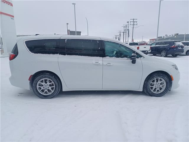 2024 Chrysler Grand Caravan SXT (Stk: 227521) in Regina - Image 4 of 28