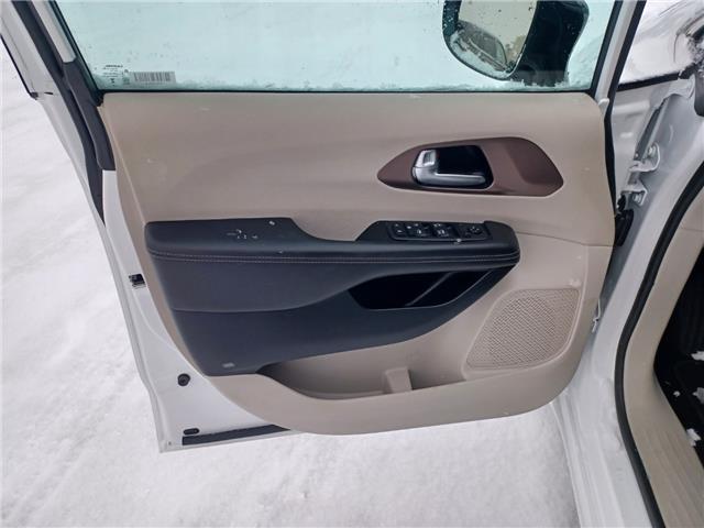 2024 Chrysler Grand Caravan SXT (Stk: 227521) in Regina - Image 14 of 28