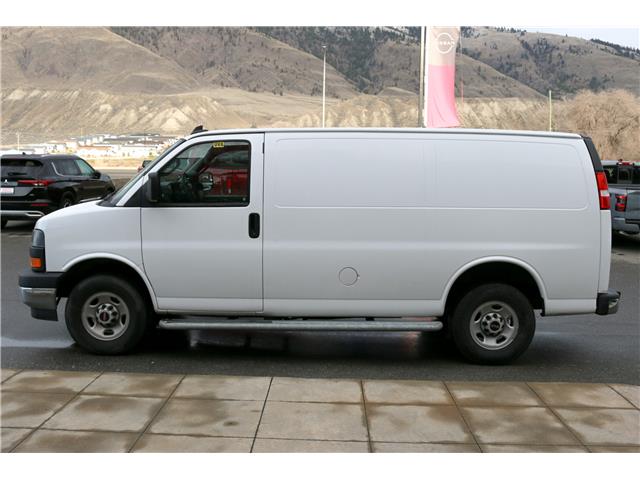 2023 GMC Savana 2500 Work Van (Stk: UT2220) in Kamloops - Image 2 of 18