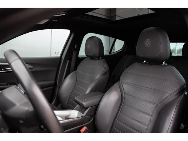 2023 Alfa Romeo Tonale Veloce (Stk: B0002) in London - Image 17 of 32
