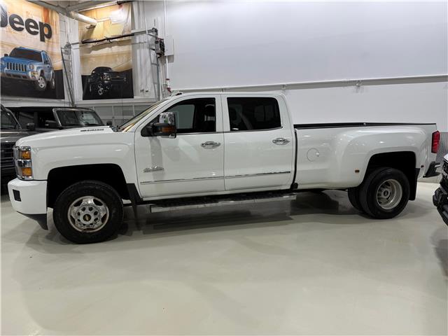 2016 Chevrolet Silverado 3500HD High Country (Stk: A9077-1) in Saint-Eustache - Image 2 of 31 2016 Chevrolet Silverado 3500HD High Country (Stk: A9077-1) in Saint-Eustache - Image 2 of 31