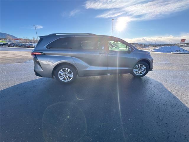 2026 Toyota Sienna Limited 7-Passenger (Stk: S231201) in Cranbrook - Image 6 of 22
