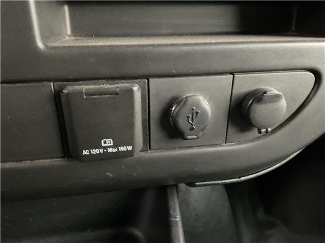 2017 GMC Savana Cutaway 3500 1WT (Stk: 251574) in Ottawa - Image 21 of 24