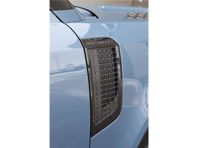 2023 Land Rover Defender X-Dynamic SE (Stk: TL18157) in London - Image 11 of 36