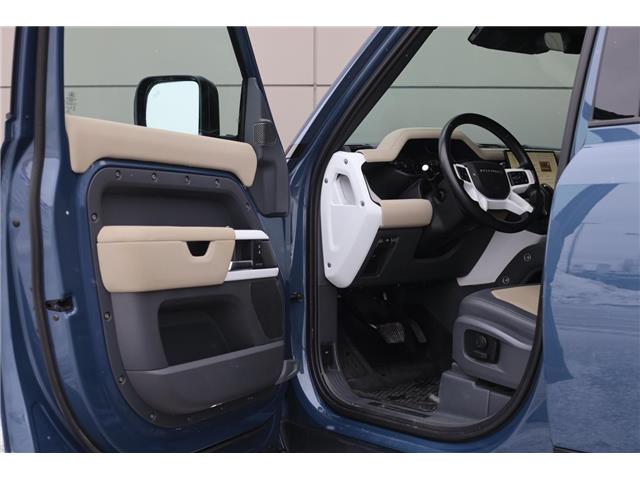 2023 Land Rover Defender X-Dynamic SE (Stk: TL18157) in London - Image 15 of 36