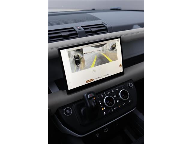 2023 Land Rover Defender X-Dynamic SE (Stk: TL18157) in London - Image 26 of 36