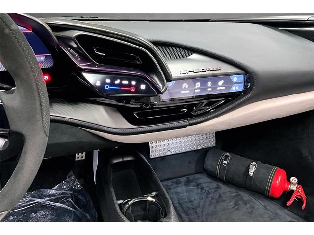 2025 Ferrari SF90 Spider Base (Stk: C0302) in Richmond - Image 8 of 29 2025 Ferrari SF90 Spider Base (Stk: C0302) in Richmond - Image 8 of 29