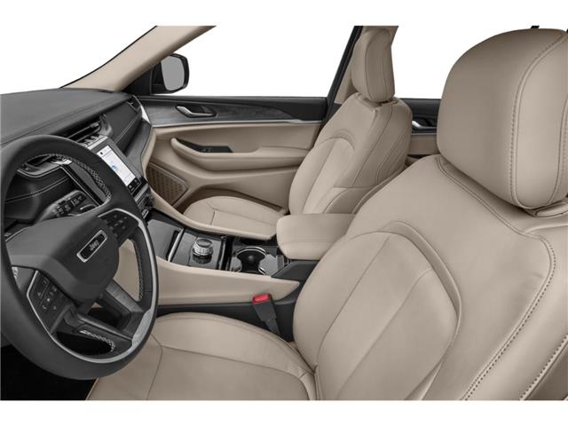 2023 Jeep Grand Cherokee Limited (Stk: 30710) in Surrey - Image 6 of 12 2023 Jeep Grand Cherokee Limited (Stk: 30710) in Surrey - Image 6 of 12