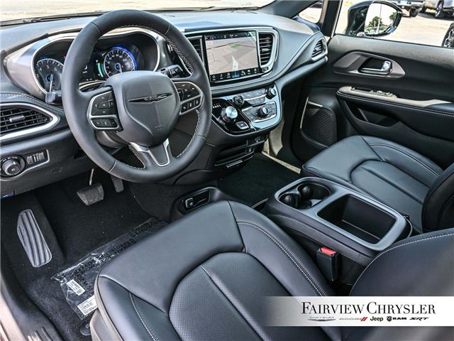 2026 Chrysler Pacifica Select (Stk: TR2441) in Burlington - Image 14 of 35