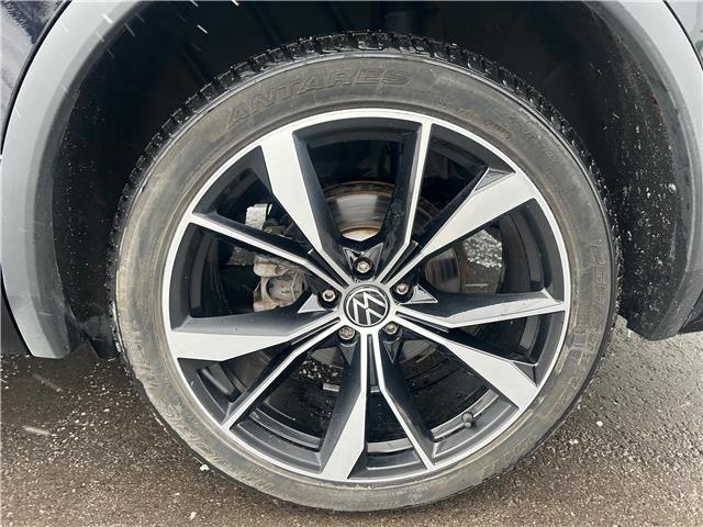 2022 Volkswagen Tiguan Highline R-Line (Stk: 13195A) in Peterborough - Image 6 of 20