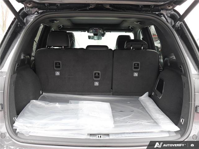 2025 Jeep Grand Cherokee Summit (Stk: S4052) in Hamilton - Image 11 of 27