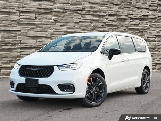 2026 Chrysler Pacifica Select (Stk: T8009) in Welland - Image 1 of 27