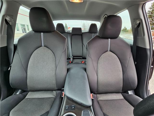 2022 Toyota Camry LE (Stk: 26051A) in Bowmanville - Image 15 of 28