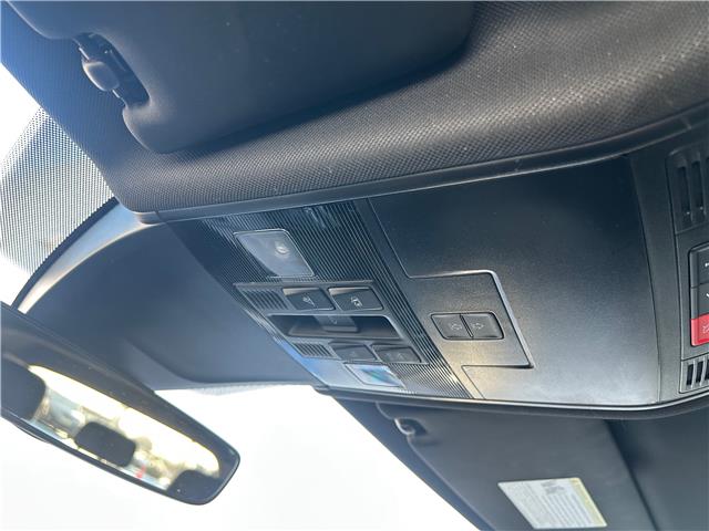 2022 Volkswagen Tiguan Comfortline R-Line Black Edition (Stk: 2494) in Peterborough - Image 16 of 22 2022 Volkswagen Tiguan Comfortline R-Line Black Edition (Stk: 2494) in Peterborough - Image 16 of 22