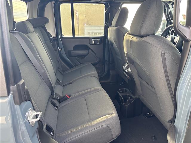 2026 Jeep Gladiator Sport S (Stk: Z22988) in Newmarket - Image 13 of 13