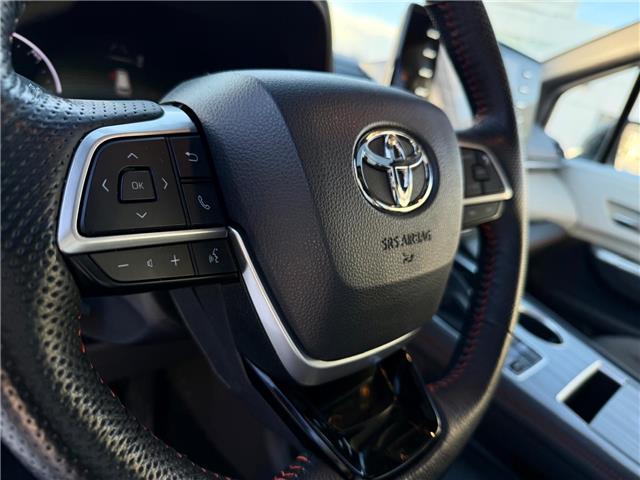2022 Toyota Sienna XSE 7-Passenger (Stk: 260239A) in Calgary - Image 12 of 22
