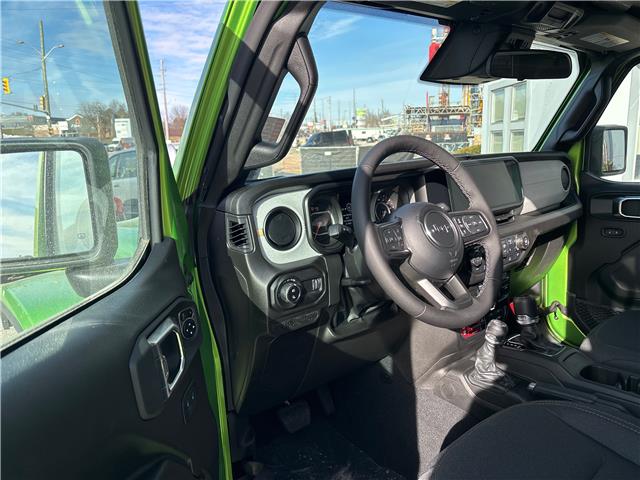 2026 Jeep Gladiator Sport S (Stk: Z23025) in Newmarket - Image 9 of 14
