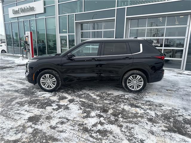 2024 Mitsubishi Outlander SE (Stk: 227515) in Regina - Image 2 of 19