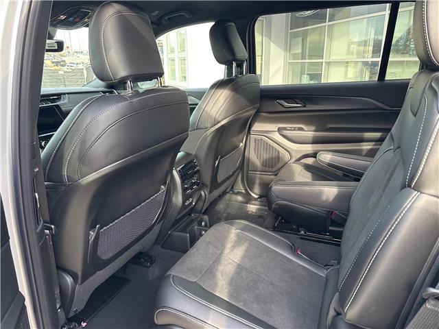 2025 Jeep Grand Cherokee L Laredo (Stk: K23022) in Newmarket - Image 12 of 14