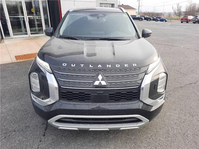 2025 Mitsubishi Outlander PHEV SE (Stk: M810) in Cornwall - Image 3 of 11