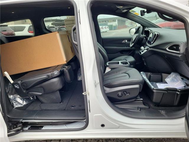 2026 Chrysler Pacifica Select (Stk: 260150) in Windsor - Image 21 of 22