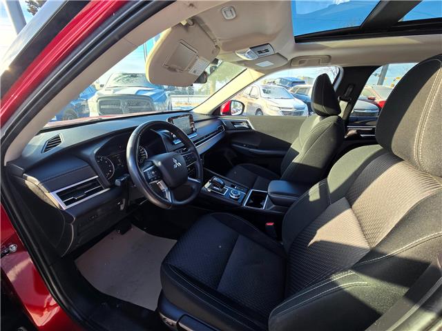 2024 Mitsubishi Outlander SE (Stk: 8917) in Calgary - Image 15 of 25