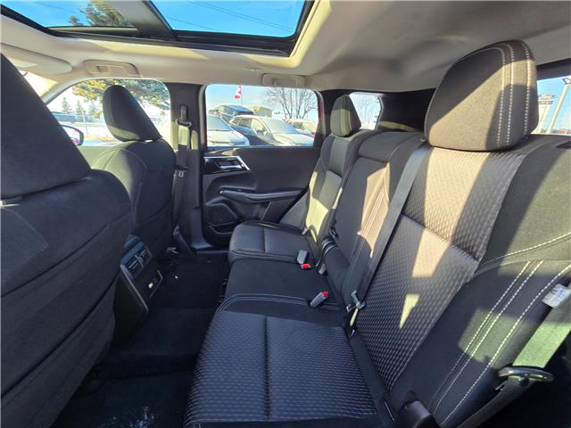 2024 Mitsubishi Outlander SE (Stk: 8917) in Calgary - Image 18 of 25