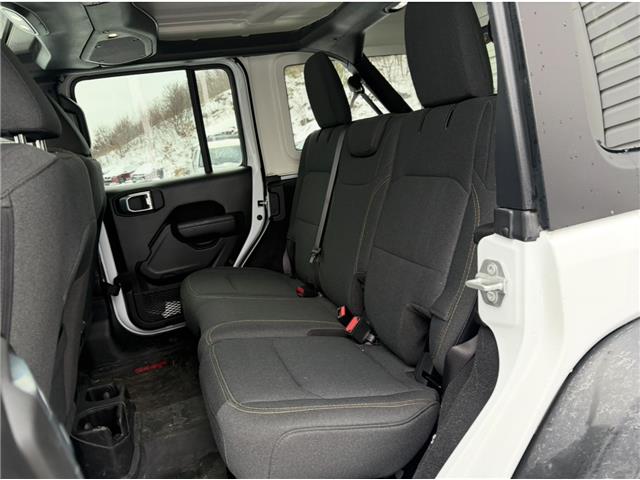 2024 Jeep Wrangler Sport (Stk: 121154) in Greater Sudbury - Image 5 of 9