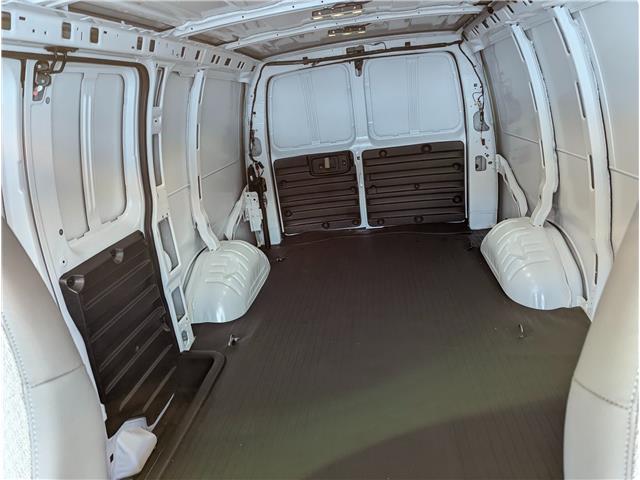 2025 GMC Savana 2500 Work Van (Stk: 251052) in Haliburton - Image 13 of 13