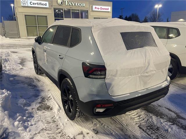 2026 Volkswagen Taos Comfortline Black Edition (Stk: 260170) in Regina - Image 2 of 3