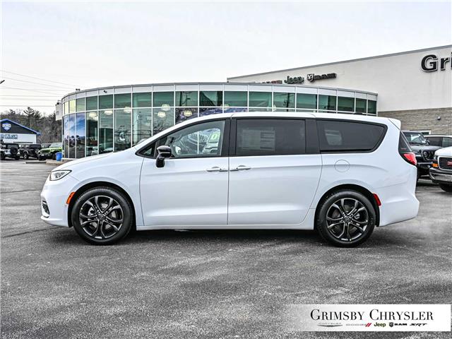 2026 Chrysler Pacifica Select (Stk: N26066) in Grimsby - Image 3 of 33