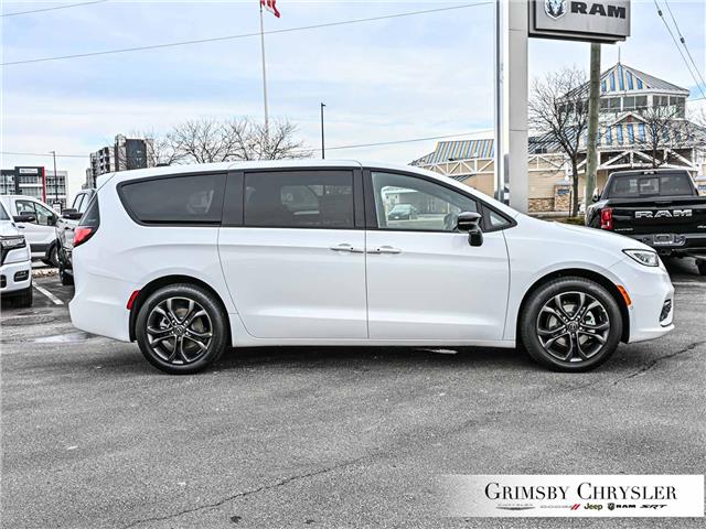 2026 Chrysler Pacifica Select (Stk: N26066) in Grimsby - Image 12 of 33