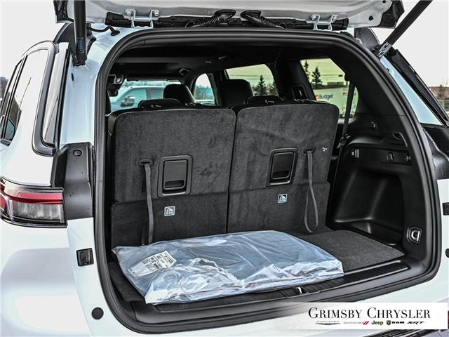 2025 Jeep Grand Cherokee L Laredo (Stk: N25208) in Grimsby - Image 6 of 33