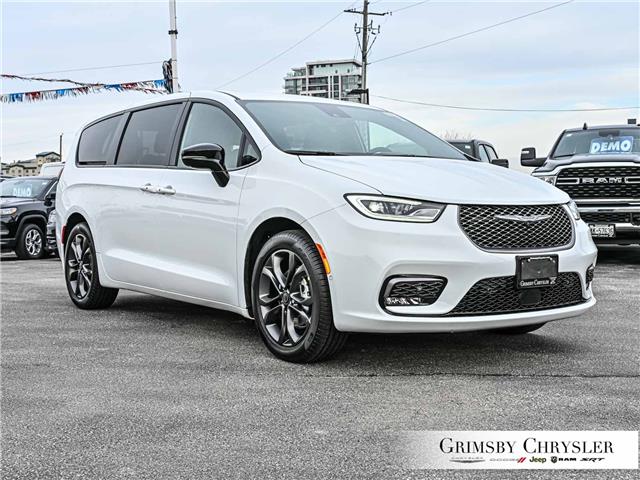 2026 Chrysler Pacifica Select (Stk: N26066) in Grimsby - Image 13 of 33