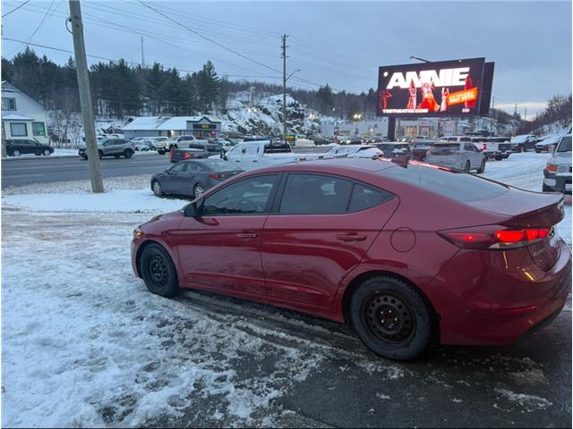 2017 Hyundai Elantra GL in Greater Sudbury - Image 5 of 8