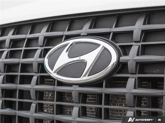 2022 Hyundai Venue Essential w/Two-Tone (Stk: 109332) in London - Image 9 of 27