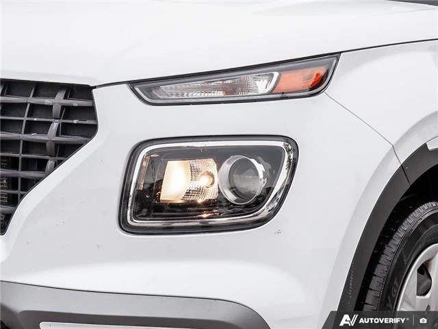 2022 Hyundai Venue Essential w/Two-Tone (Stk: 109332) in London - Image 10 of 27