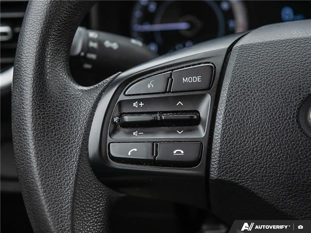 2022 Hyundai Venue Essential w/Two-Tone (Stk: 109332) in London - Image 18 of 27