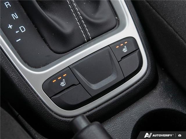 2022 Hyundai Venue Essential w/Two-Tone (Stk: 109332) in London - Image 20 of 27