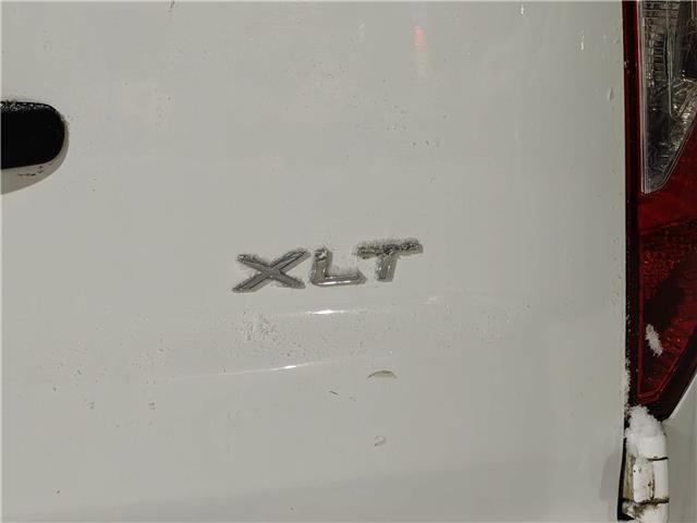 2020 Ford Transit Connect XLT in Ottawa - Image 5 of 28