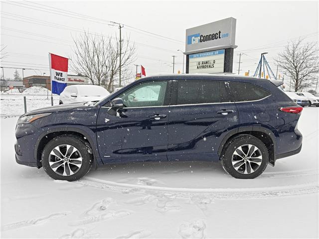 2022 Toyota Highlander Hybrid XLE in Ottawa - Image 2 of 38 2022 Toyota Highlander Hybrid XLE in Ottawa - Image 2 of 38