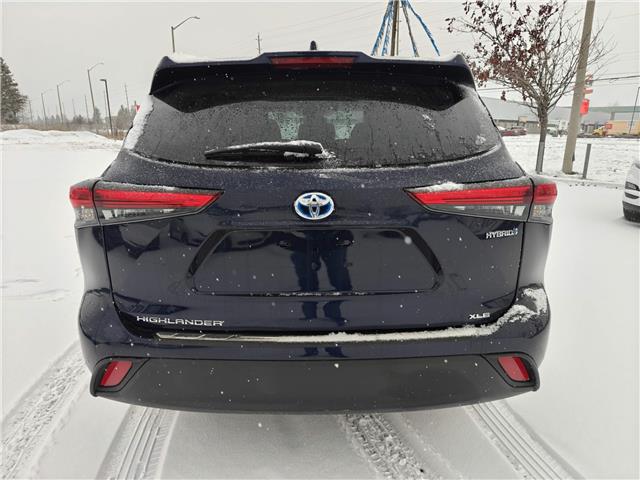 2022 Toyota Highlander Hybrid XLE in Ottawa - Image 4 of 38 2022 Toyota Highlander Hybrid XLE in Ottawa - Image 4 of 38