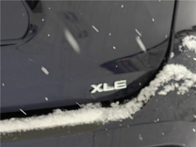 2022 Toyota Highlander Hybrid XLE in Ottawa - Image 7 of 38 2022 Toyota Highlander Hybrid XLE in Ottawa - Image 7 of 38