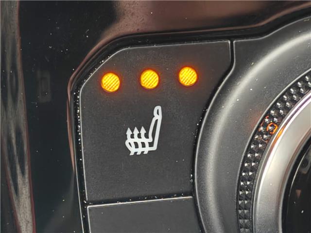 2022 Toyota Highlander Hybrid XLE in Ottawa - Image 35 of 38 2022 Toyota Highlander Hybrid XLE in Ottawa - Image 35 of 38