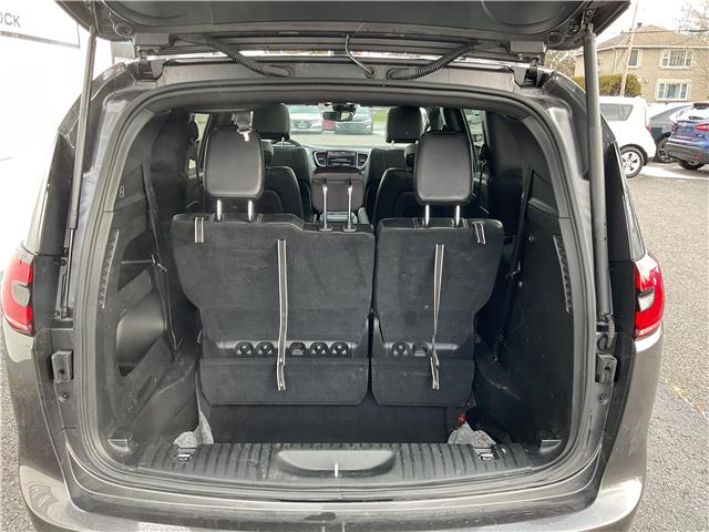 2023 Chrysler Pacifica Touring-L (Stk: 251539) in Ottawa Central - Image 13 of 14