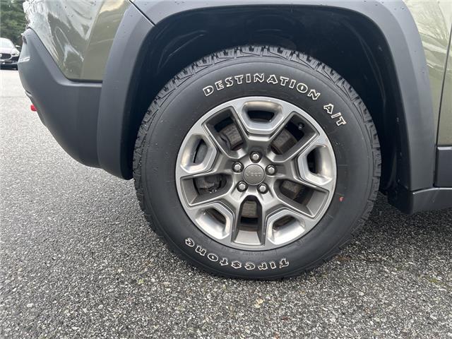 2019 Jeep Cherokee Trailhawk (Stk: P4915J) in Surrey - Image 15 of 15