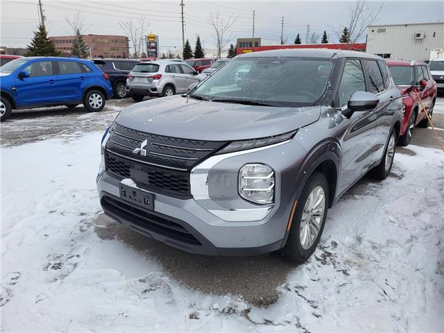 2022 Mitsubishi Outlander  (Stk: 00831) in Barrie - Image 1 of 50