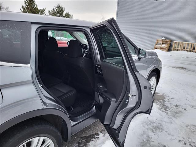 2022 Mitsubishi Outlander  (Stk: 00831) in Barrie - Image 26 of 50