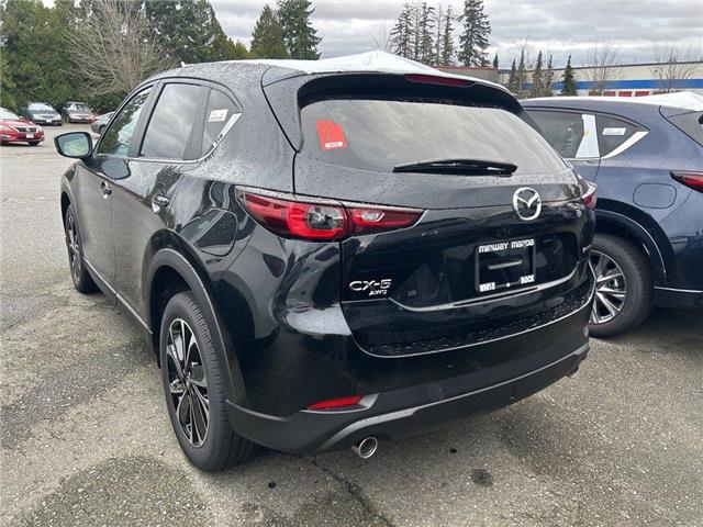 2025 Mazda CX-5  (Stk: 791712) in Surrey - Image 3 of 5
